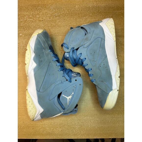 Air Jordan 7 Retro‎ Pantone